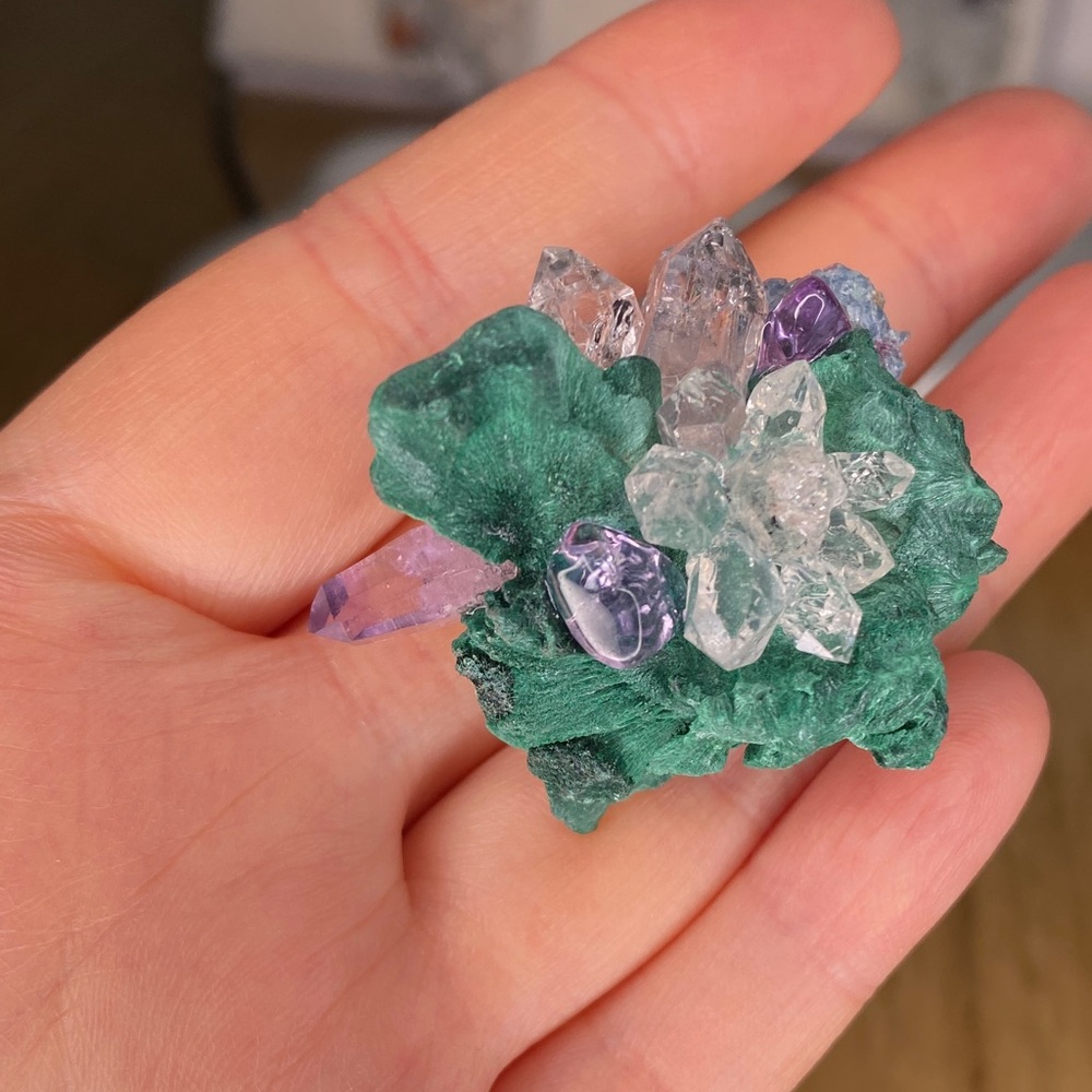 Green Crystal Cluster Statement Ring With Clear A… - image 5